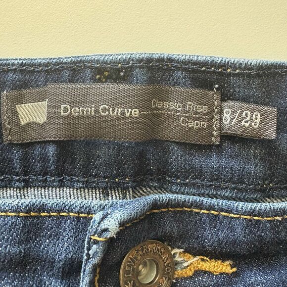 Levi Capri jeans Womens 8 Blue Dk Wash Demi Curve Classic Rise Embroidery Pocket - Picture 3 of 12